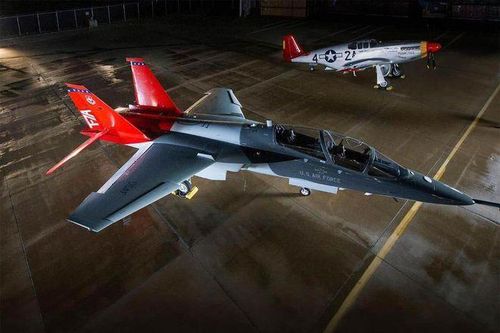 Mỹ âm thầm phát triển 'trường học trên không' cho phi công F-22