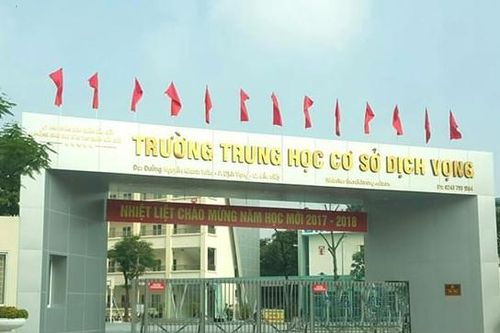 Hơn 50 học sinh cách ly tại nhà khi nữ phụ huynh nhiễm Covid-19