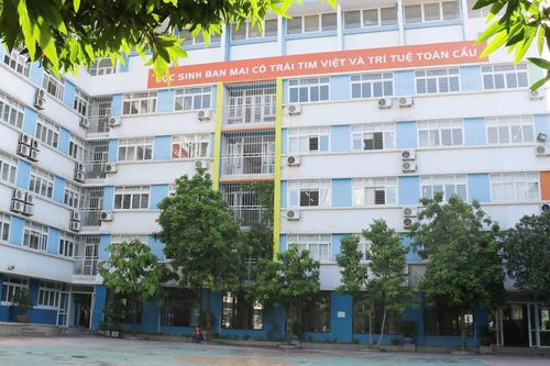 24 giáo viên, học sinh Hà Nội phải cách ly vì phụ huynh mắc Covid-19