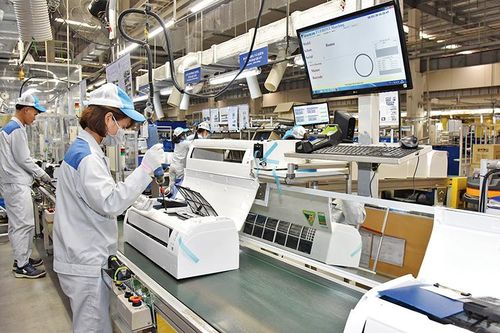 Vượt lên thách thức của thiên tai và dịch bệnh
