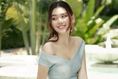 Á Hậu Tường San khoe ảnh quyến rũ sau đám cưới cổ tích