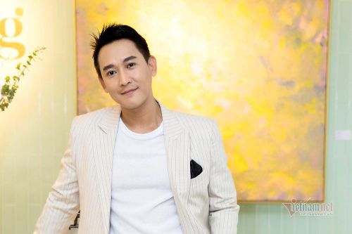 Hứa Vĩ Văn: 'Hội họa chữa lành vết thương lòng trong tôi'