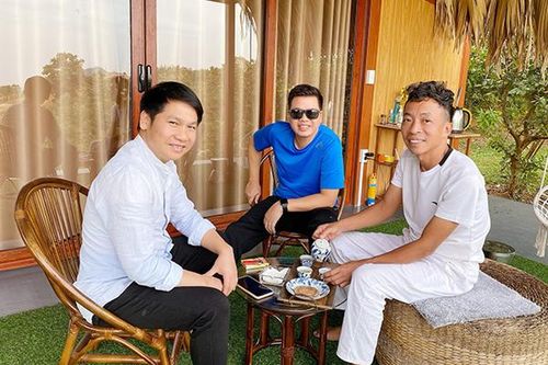 Trang trại 10.000m2 đầy sắc xuân của vợ chồng ca sĩ Việt Hoàn