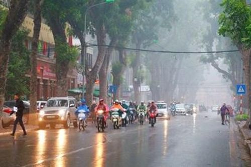 Miền Bắc trời rét, sương mù, có nơi mưa rào và dông, có khả năng xảy ra lốc, sét