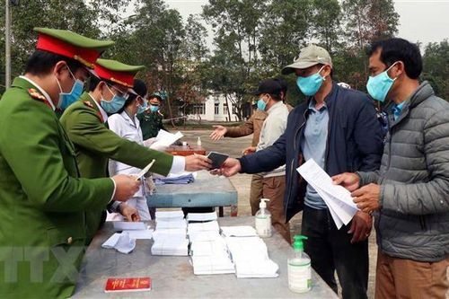 Niềm vui của người hoàn thành cách ly về đón Tết Nguyên đán