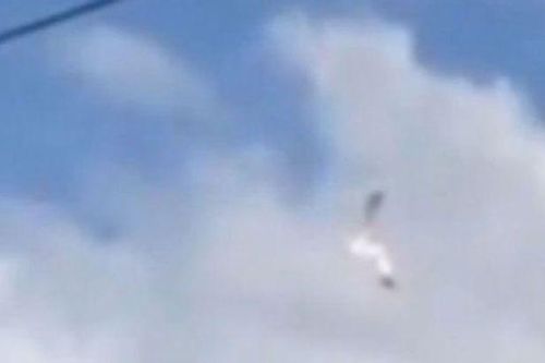 Hai UFO bí ẩn nổ tung trên bầu trời quê hương Tổng thống Putin