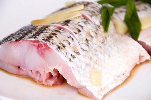 3 điều tuyệt đối không được mắc phải khi ăn cá