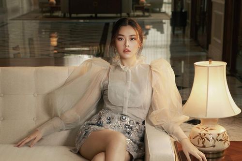 Quá xinh đẹp, thuần khiết Á hậu Tường San khiến fan thương nhớ