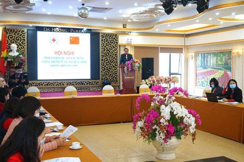 Triển khai Dự án xây dựng công trình nước sạch vệ sinh trong trường học