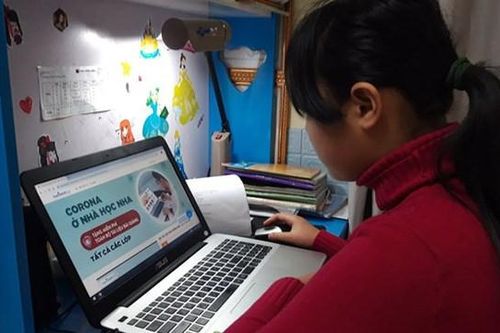 Tái khởi động học trực tuyến