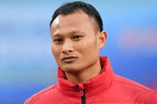 Nhiều CLB V.League cho cầu thủ về quê ăn Tết sớm