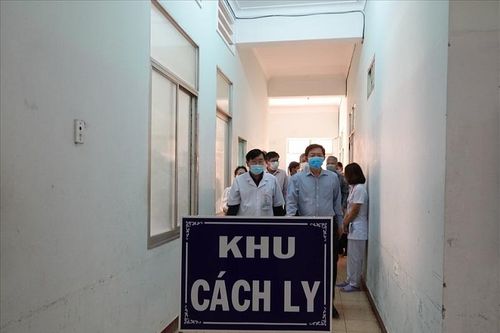 Bình Định: Cách ly tập trung 8 người ăn cỗ cùng ca nghi nhiễm Covid-19