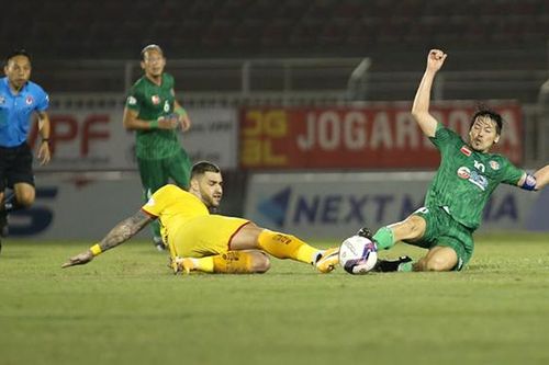 Cầu thủ 40 tuổi làm hình mẫu cho V-League