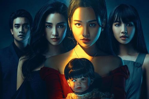 Gây 'sốc': 'Thiên thần hộ mệnh' tiết lộ xuất xứ của dàn búp bê ma trên poster chính thức