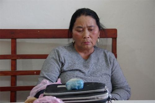 Bắt đối tượng nữ mua bán chất ma túy