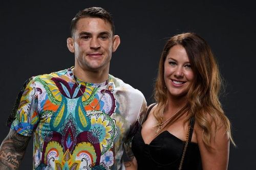 Bị hạ knock out, võ sĩ Conor McGregor vẫn được bà xã đối thủ 'cảm ơn'