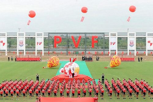 PVF được tặng cho đơn vị mới