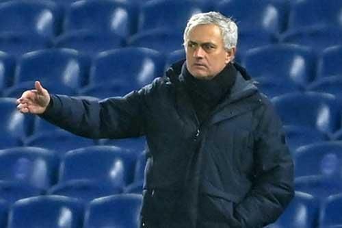 Tottenham: Mất Kane, Mourinho loạn 'đao pháp'