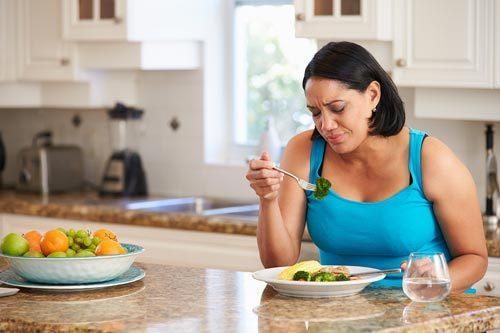 Vì sao phụ nữ chậm giảm cân hơn nam giới?