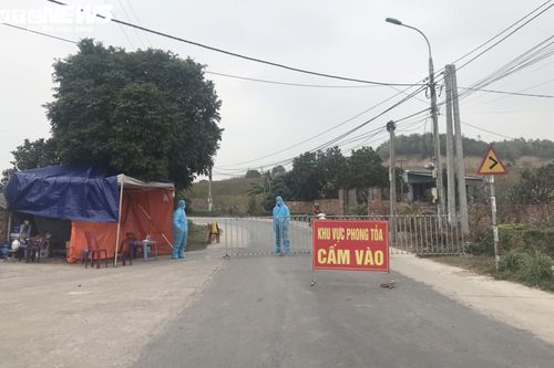 Phong tỏa thêm 11 xã, phường ở thị xã Đông Triều, Quảng Ninh