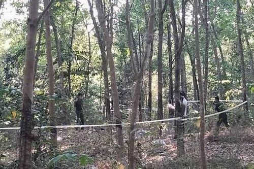 Nữ công nhân 18 tuổi tử vong trong lô cao su với vết thương trên ngực