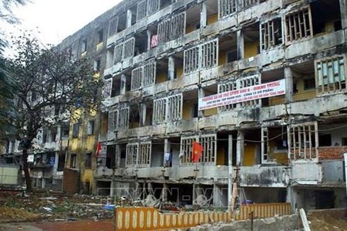 Nghệ An: Cưỡng chế phá dỡ các nhà chung cư B3, B6