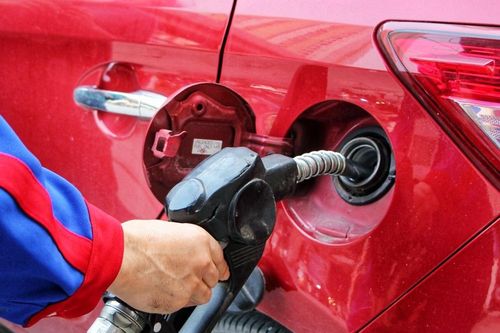 Đề xuất Petrolimex, PV Oil đăng ký hạn mức xăng dầu tối thiểu hàng năm