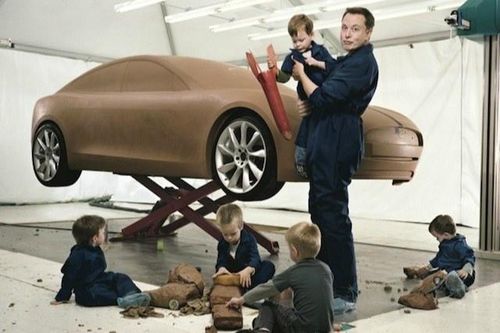 Elon Musk dạy con học qua game, Internet