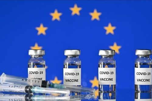Cuộc chiến vaccine Covid-19: Dù thiếu nguồn cung, EU vẫn quyết dựng chướng ngại vật với vaccine Nga và Trung Quốc