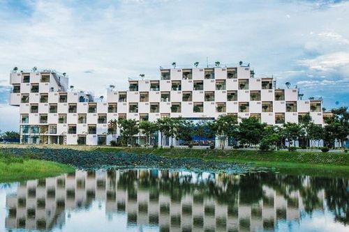 Dỡ bỏ phong tỏa Trường Đại học FPT