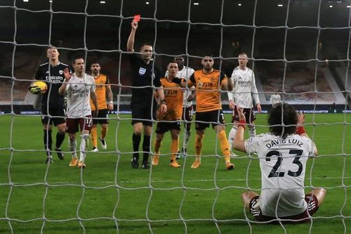 Nhận 2 thẻ đỏ, Arsenal thua ngược Wolves