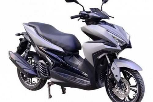 Xe tay ga Trung Quốc ngoại hình giống Yamaha NVX 155, giá chỉ 31 triệu đồng
