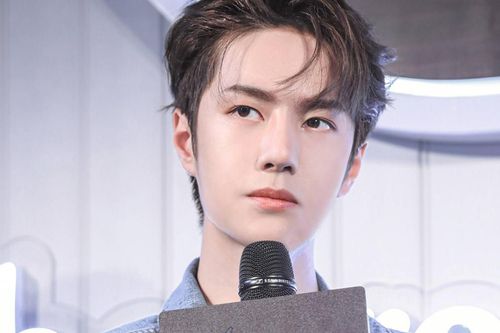 Phía Vương Nhất Bác phủ nhận chuyện nam diễn viên có bạn gái