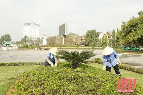 Chỉnh trang đô thị đón xuân về