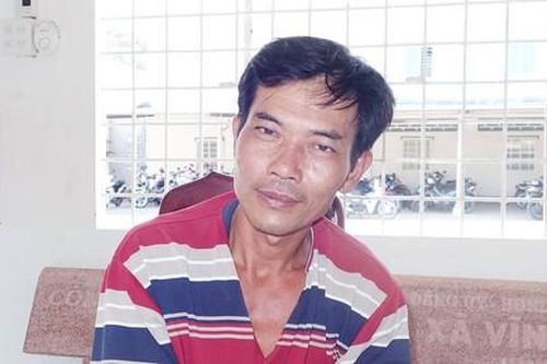 Chặn xe khách yêu cầu chào hỏi, rồi dùng dao chém 1 người tử vong
