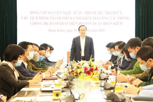 Đồng chí Nguyễn Ngọc Tuấn kiểm tra công tác phòng, chống dịch Covid-19