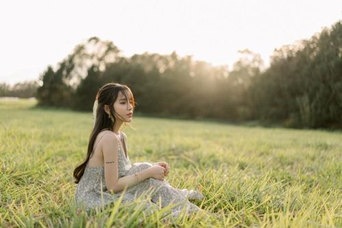 LyLy nhắn nhủ 'Người Ta Đâu Thương Em', trở lại cùng lời thì thầm da diết về tình yêu