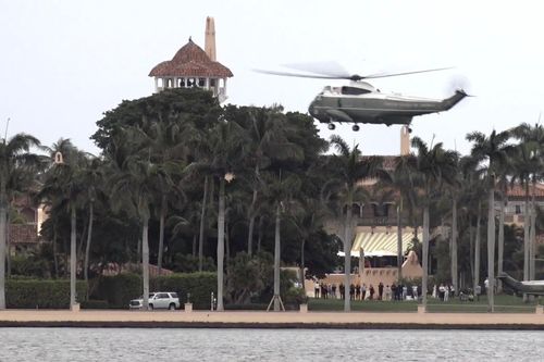 Bãi đáp trực thăng của ông Trump ở Mar-a-Lago bị phá dỡ