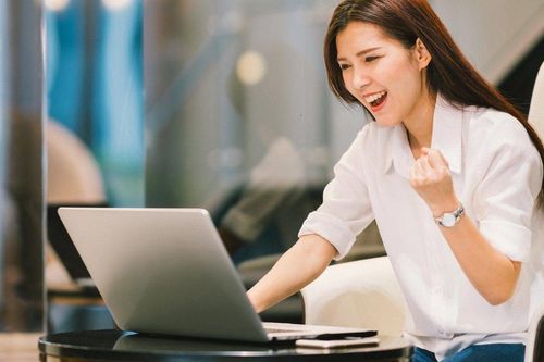 Năm 2020 và những 'tác dụng phụ' đến giới trẻ