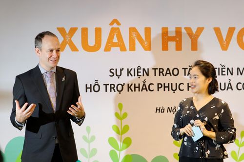 Đại sứ quán New Zealand hỗ trợ hơn 350 nữ giúp việc thời dịch