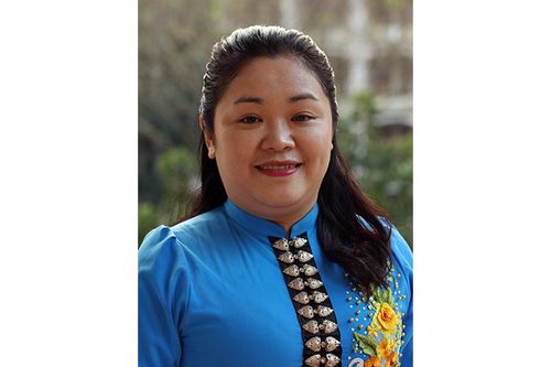 Tiếp tục coi công tác cán bộ là 'then chốt của then chốt'