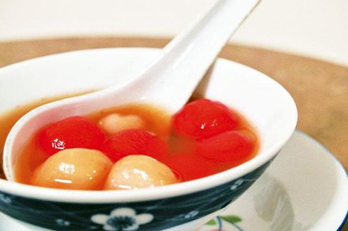 Ngày Tết thiên hạ ăn gì?