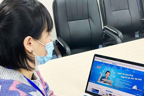 Trường đại học có thể dạy trực tuyến sau Tết