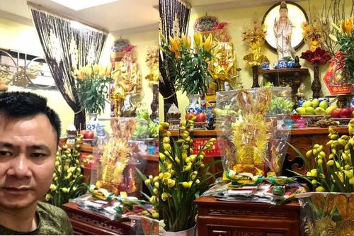 Mâm cỗ cúng Táo Quân của gia đình NSND Tự Long, Công Lý và loạt sao Việt