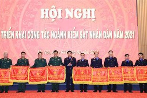 Khen thưởng nhiều tập thể, cá nhân có thành tích trong phòng, chống tham nhũng