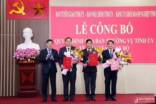 Nghệ An: Công bố các quyết định của Ban Thường vụ Tỉnh ủy về công tác cán bộ