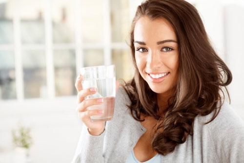 Uống nước vào thời điểm này cực nguy hiểm cho sức khỏe