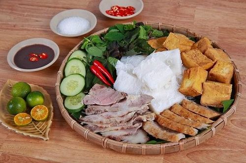 Hải cẩu nhồi xác chim và những món ăn bốc mùi nhất thế giới