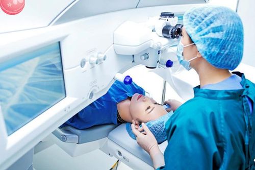 Những điều cần biết về chăm sóc sau phẫu thuật cận thị