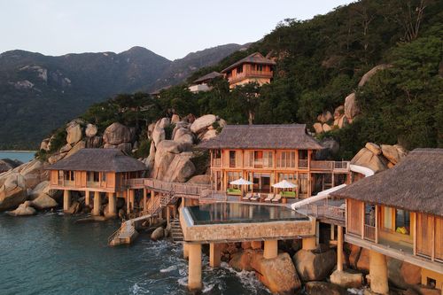 Quỹ ngoại muốn thoái hết vốn tại NVT để trả nợ